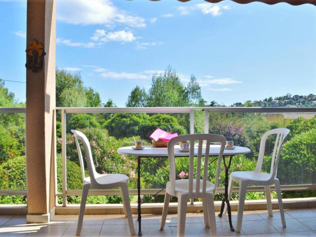Appartement T2 avec Terrasse Sud, Climatisé, à Proximité Plage - Le Lavandou - FR-1-251-295
