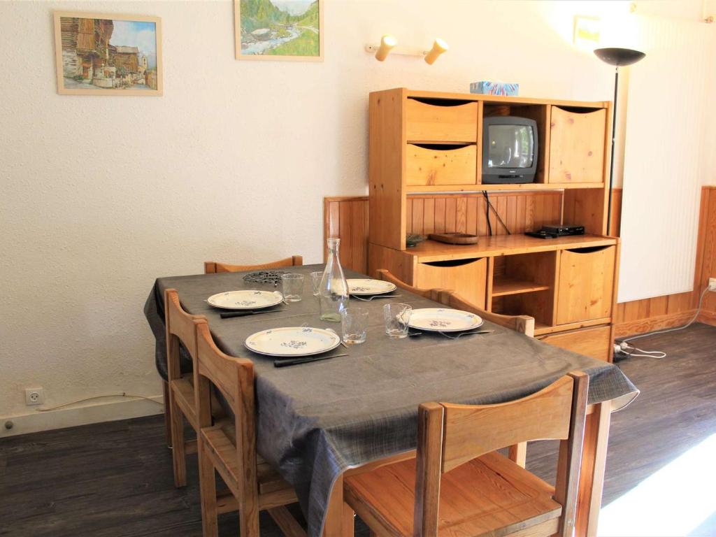 Appartement calme 2 pièces, 6 couchages avec balcon exposé Sud à 400m des pistes de Vars Les Claux - FR-1-330B-101
