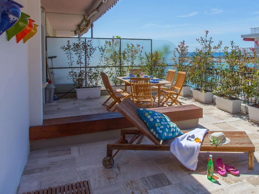 Superbe 3P avec terrasse et garage proche plages à Menton - FR-1-196-165