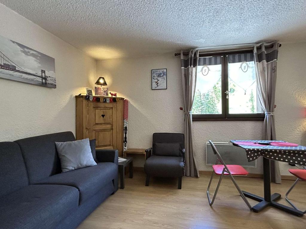 Studio cosy 2 pers avec balcon à Serre-Chevalier, ski et parking privé - FR-1-330E-22