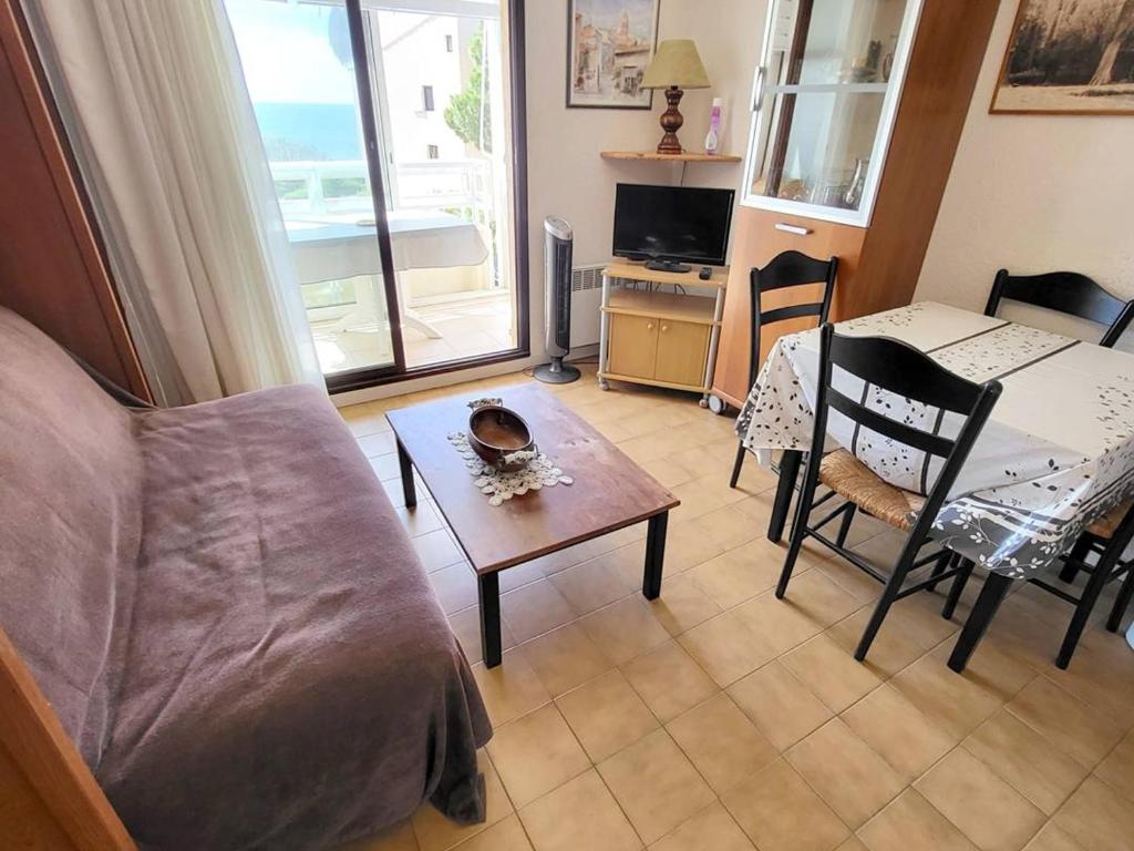 T2 avec parking, piscine, tennis - 200m plages et commerces - FR-1-316-58