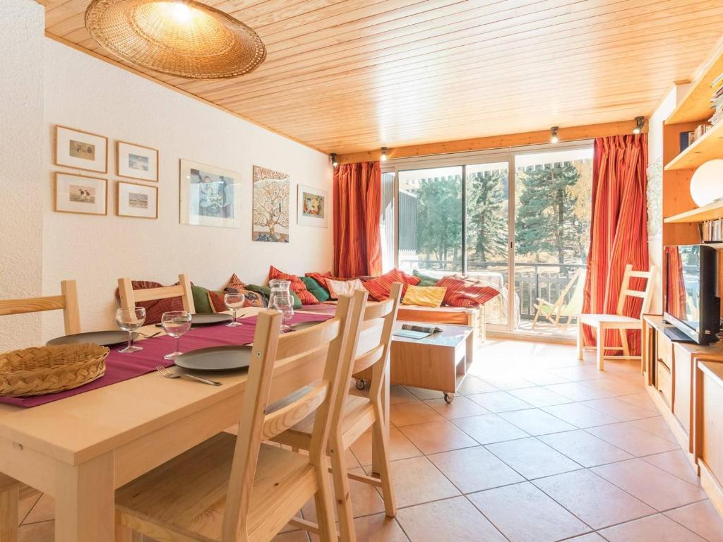 Appartement T2 avec jardin, accès facile aux remontées et centre commercial à La Salle-les-Alpes - FR-1-330F-86