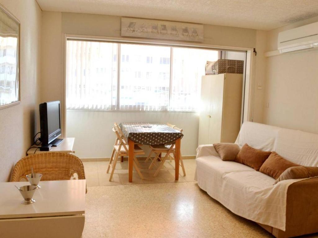 Studio Coquet 4 Couchages au Lavandou - Proche Plage, Parking Inclus, Commerces à Proximité - FR-1-251-299