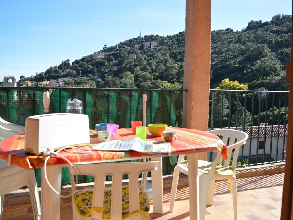 Appartement 2P avec piscine et terrasse à Cavalaire - FR-1-226B-300