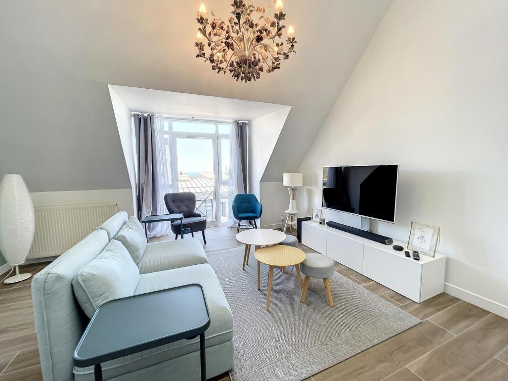 Duplex en hyper-centre avec ascenseur, 2 chambres, 6 couchages, WIFI gratuite - FR-1-361-436