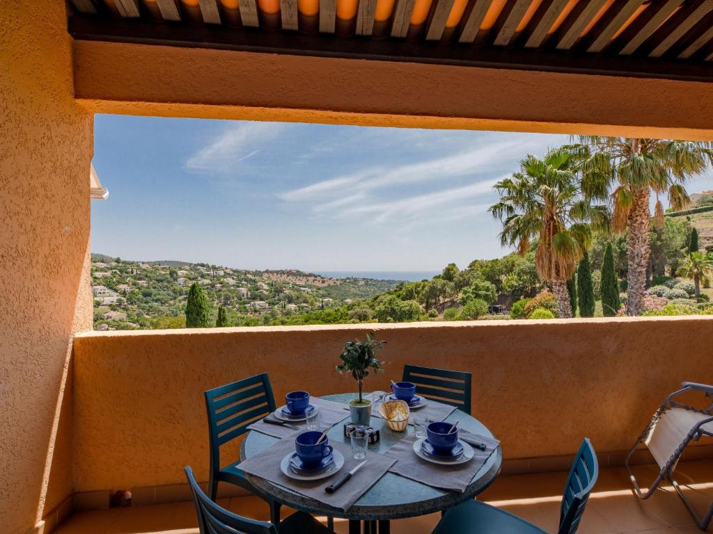 Apartment Les Hauts des Issambres-1 by Interhome