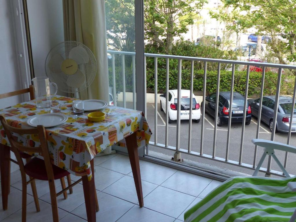 Studio cosy avec TV et cuisine équipée, bord de mer Le Lavandou - FR-1-308-34
