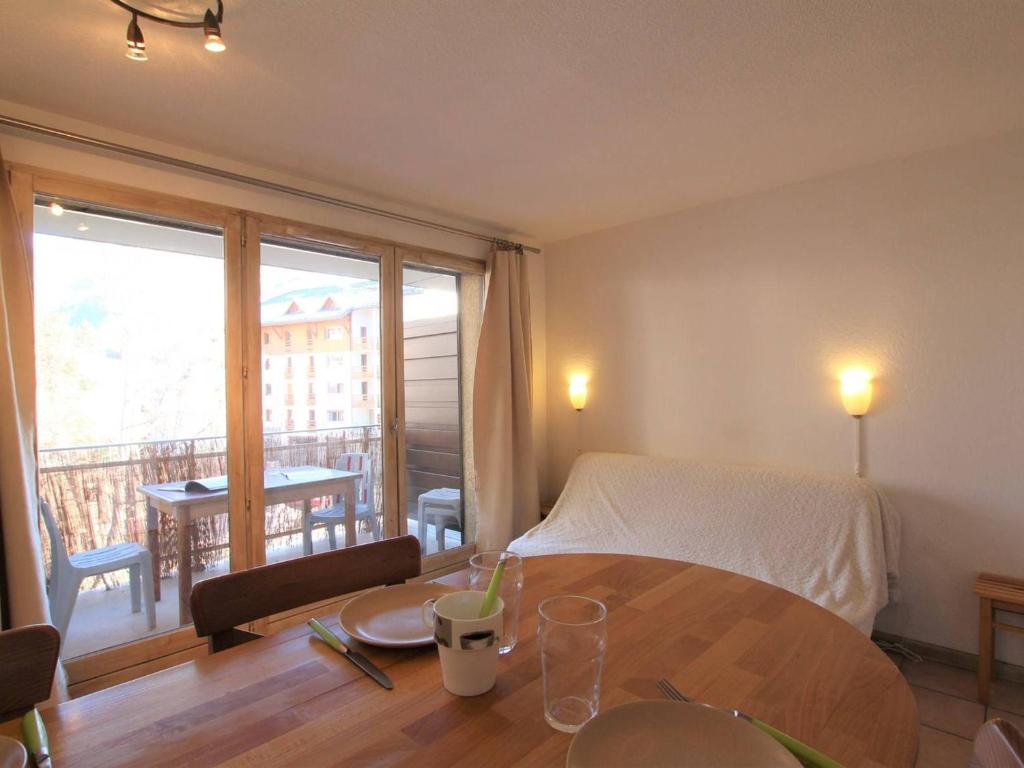 Studio 4 pers. à Briançon – Pied de pistes, proche commerces, balcon, parking privé - FR-1-330C-53