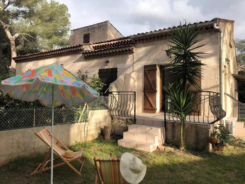 Studio Mezzanine avec Jardin Privatif, Parking et Clim - Saint-Raphaël - FR-1-226A-81