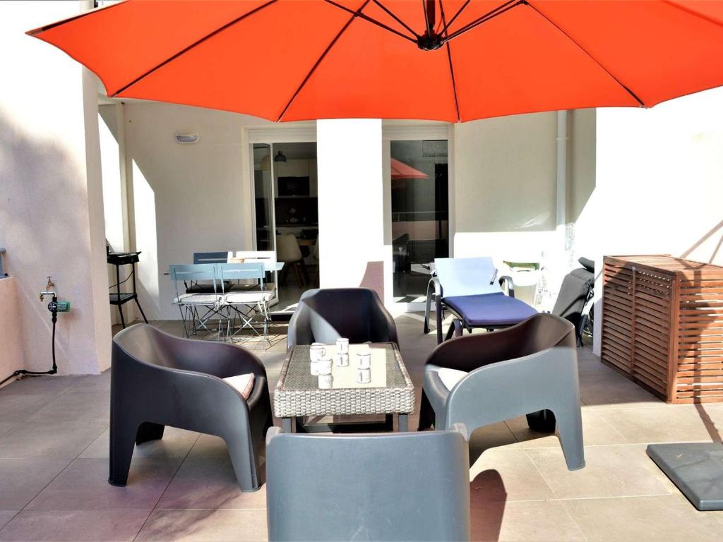 Appartement 3 pièces avec clim, piscine et terrasse - 500m plage, parking, Cavalaire sur Mer - FR-1-226B-77