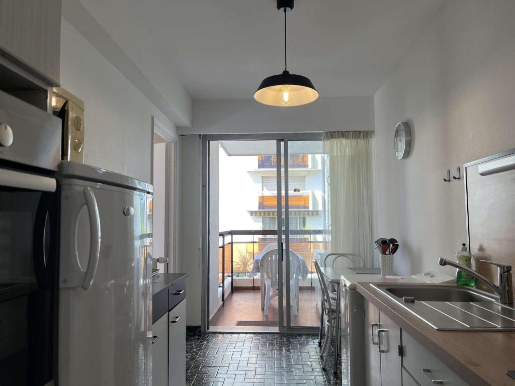Appartement 2P avec terrasses, parking privé, à 100m des plages - Juan-les-Pins - FR-1-252-196