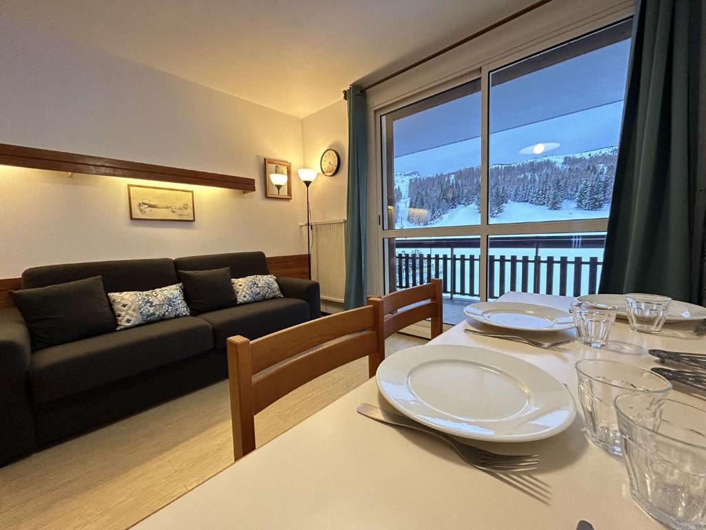 Studio cosy - 4 pers, proche télésiège, parking, Wifi, animaux admis - FR-1-525-239