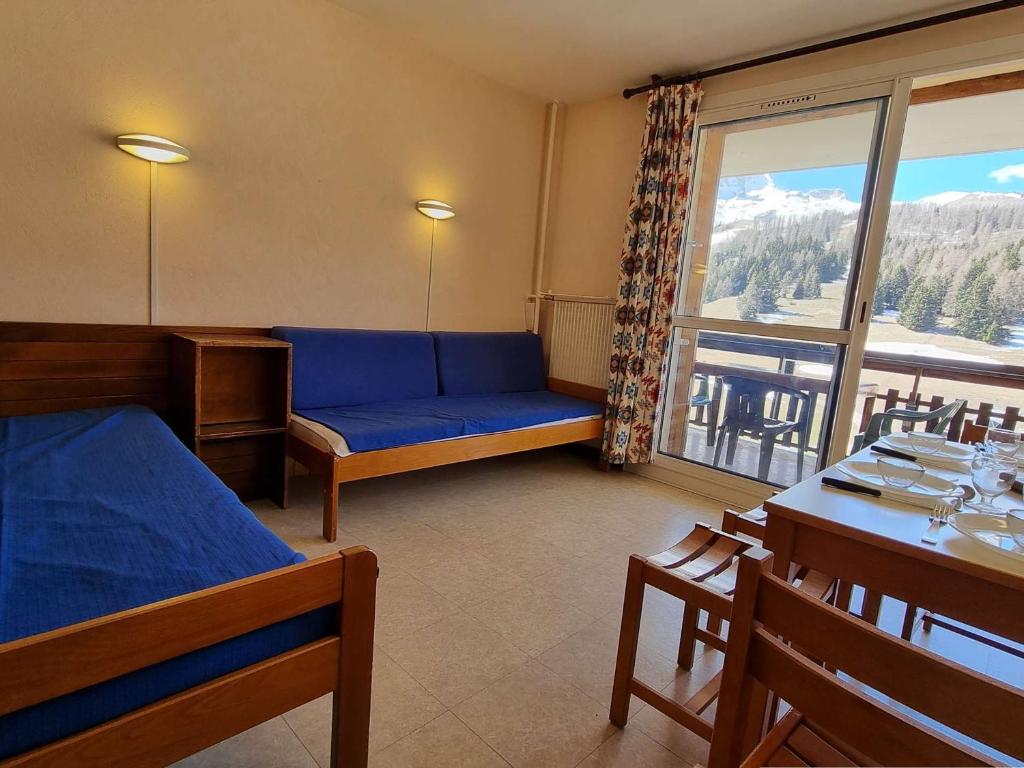 Studio cosy 4 pers avec terrasse, proche pistes et commerces - FR-1-525-261