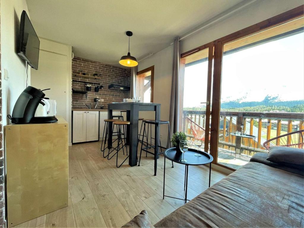 Appartement 2P 6 pers, Parking, Proche Pistes - FR-1-525-245