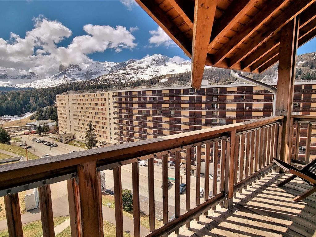 Appartement 4 pièces avec WiFi, Animaux admis, Parking gratuit proche des pistes - FR-1-525-240