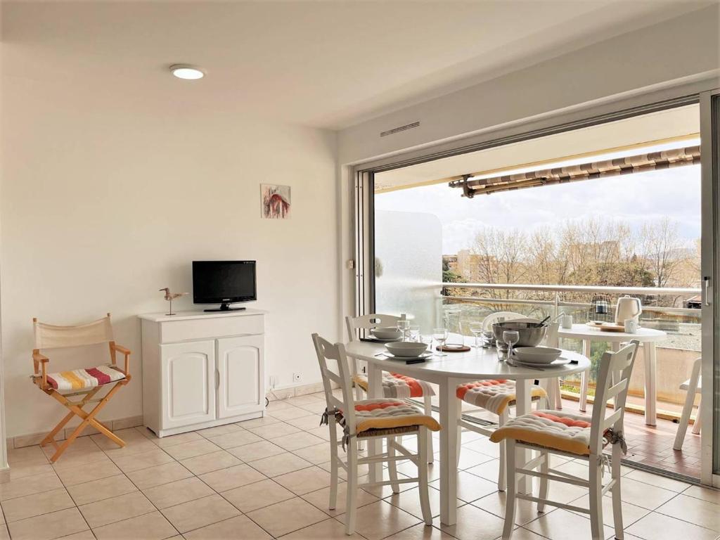 Charmant T2 climatisé, proche plage, 4 couchages - Le Lavandou - FR-1-251-477