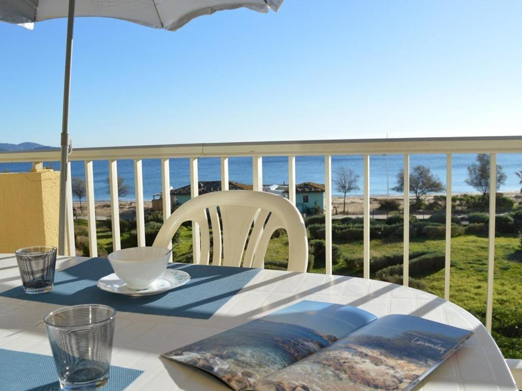 T2 avec Parking au Bord de la Plage - FR-1-251-586