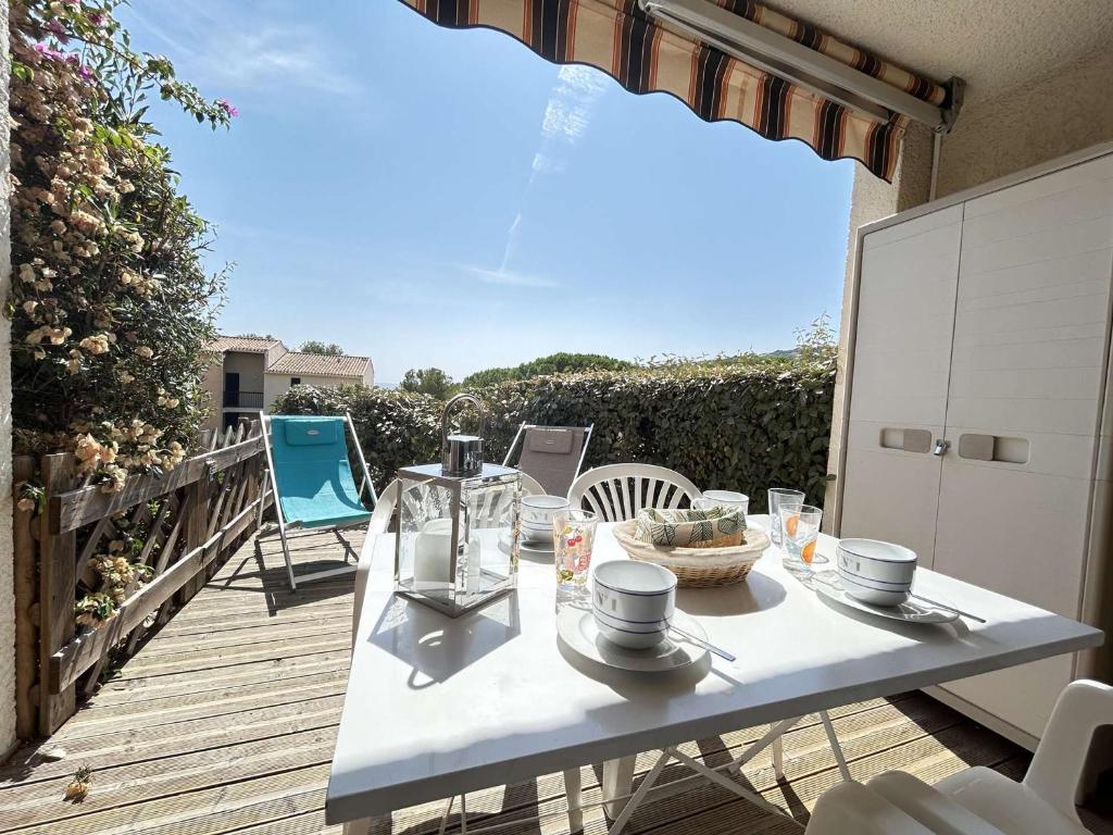 Studio cabine avec piscine, tennis et accès plage - 4 couchages - FR-1-226-544