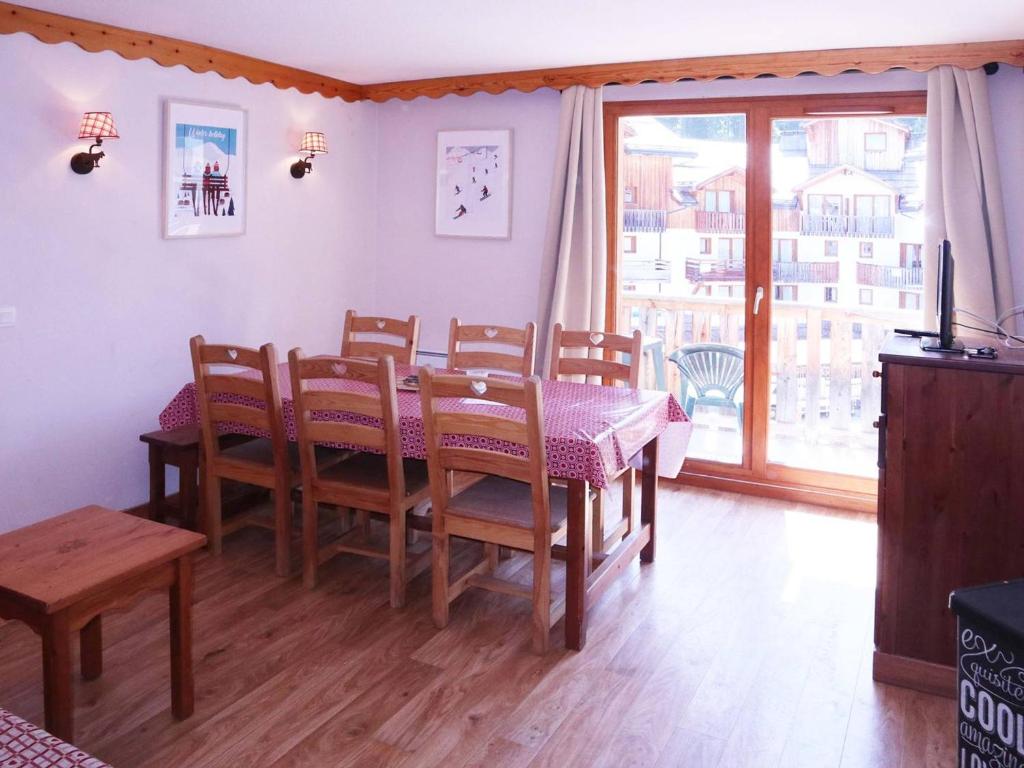 Luxueux appart 3 chambres, piscine chauffée, sauna, ski aux pieds, wifi, animaux admis - FR-1-322-456