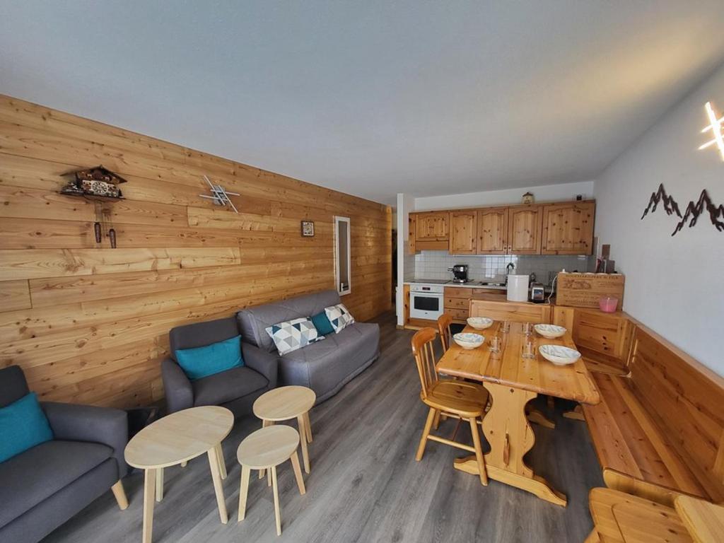 Charmant T3 avec jardin et garage, au cœur de Montgenèvre - FR-1-266-221