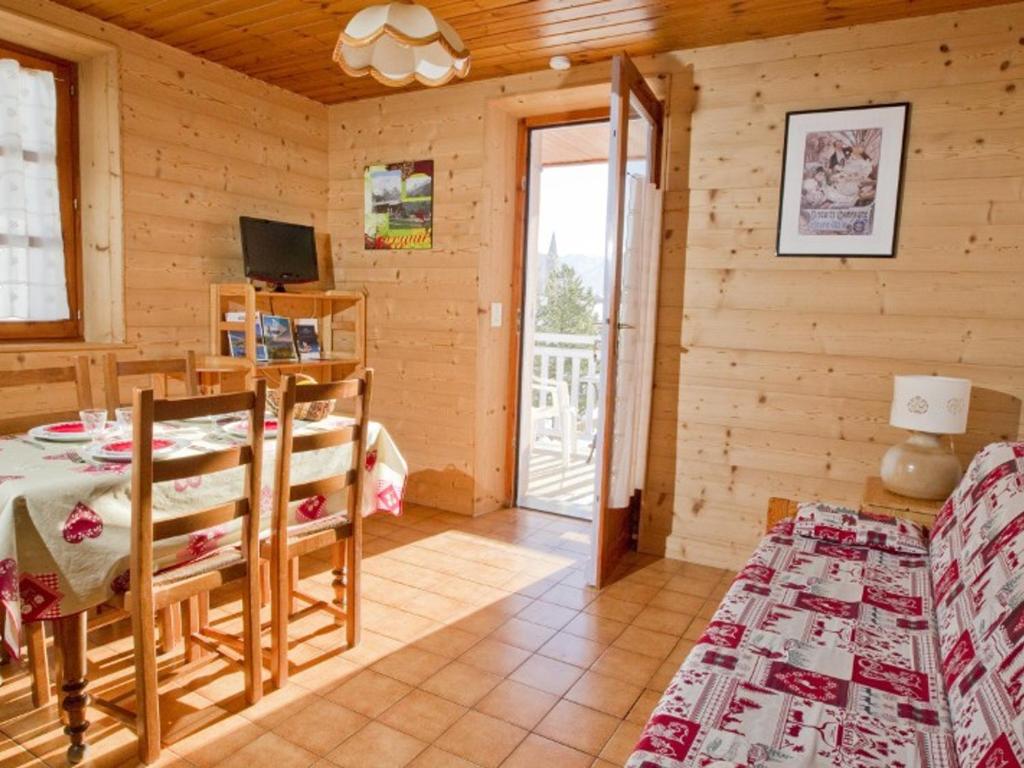 Appartement cosy 2 pièces avec Wi-Fi, balcon, parking privé et proximité navette à Saint-Chaffrey - FR-1-762-19