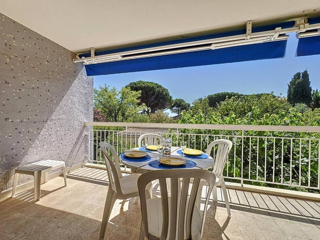 Appartement T2 avec Terrasse - Accès Direct Plage des Lecques, Parking, Équipé pour 2-4 Personnes - FR-1-770-8