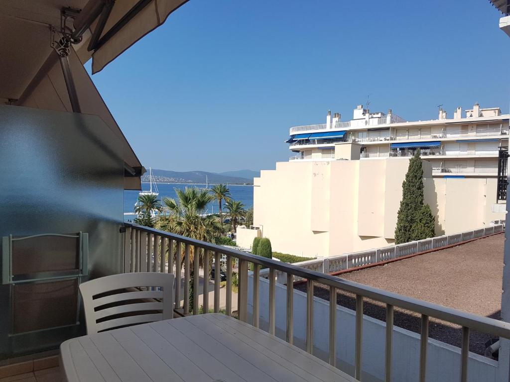 Studio Climatisé - Près Plage & Commerces - WiFi Gratuit - FR-1-466A-43