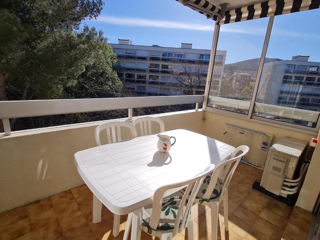 Appartement 2 Pièces Climatisé avec Parking en Centre-Ville, Proche Plages - Sainte-Maxime - FR-1-780-54