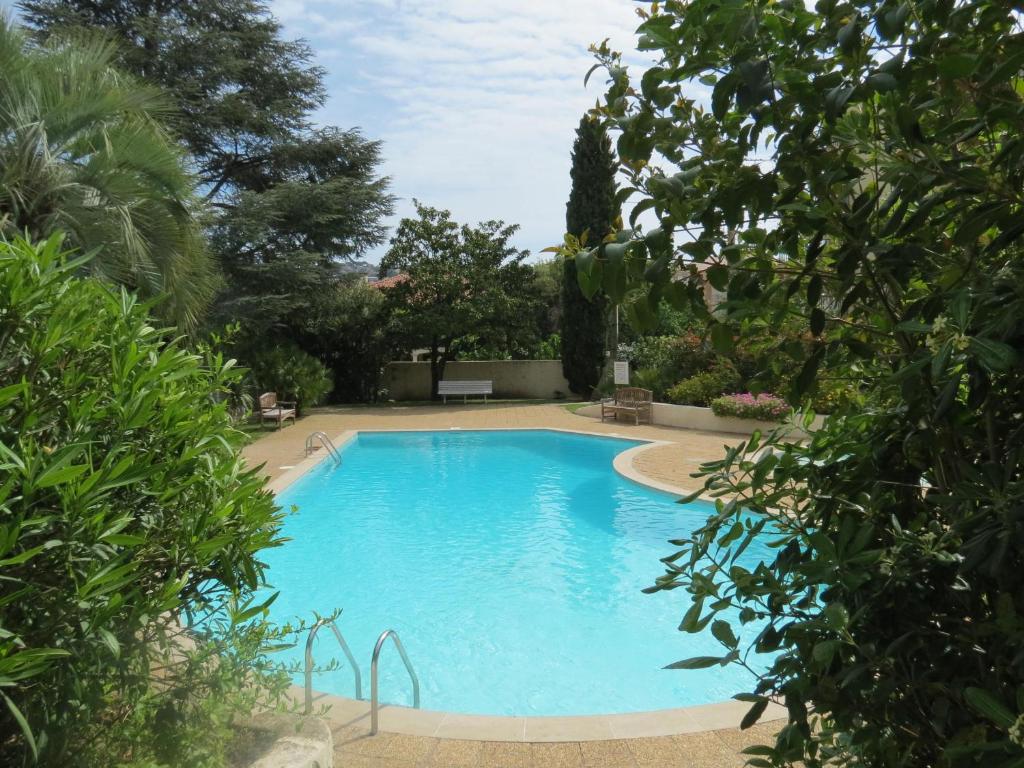 Appartement 2 pièces climatisé avec garage, piscine, proche commerces et plages - Sainte-Maxime - FR-1-780-66