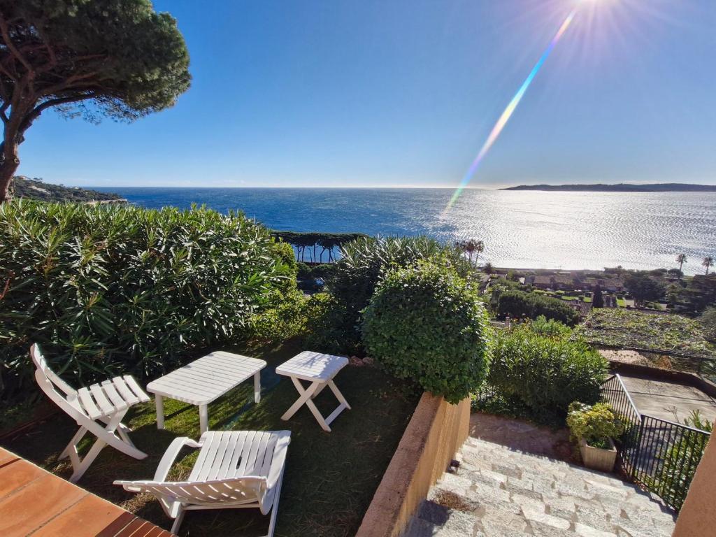 Appartement 2 pièces avec piscine et garage à Sainte-Maxime - FR-1-780-71