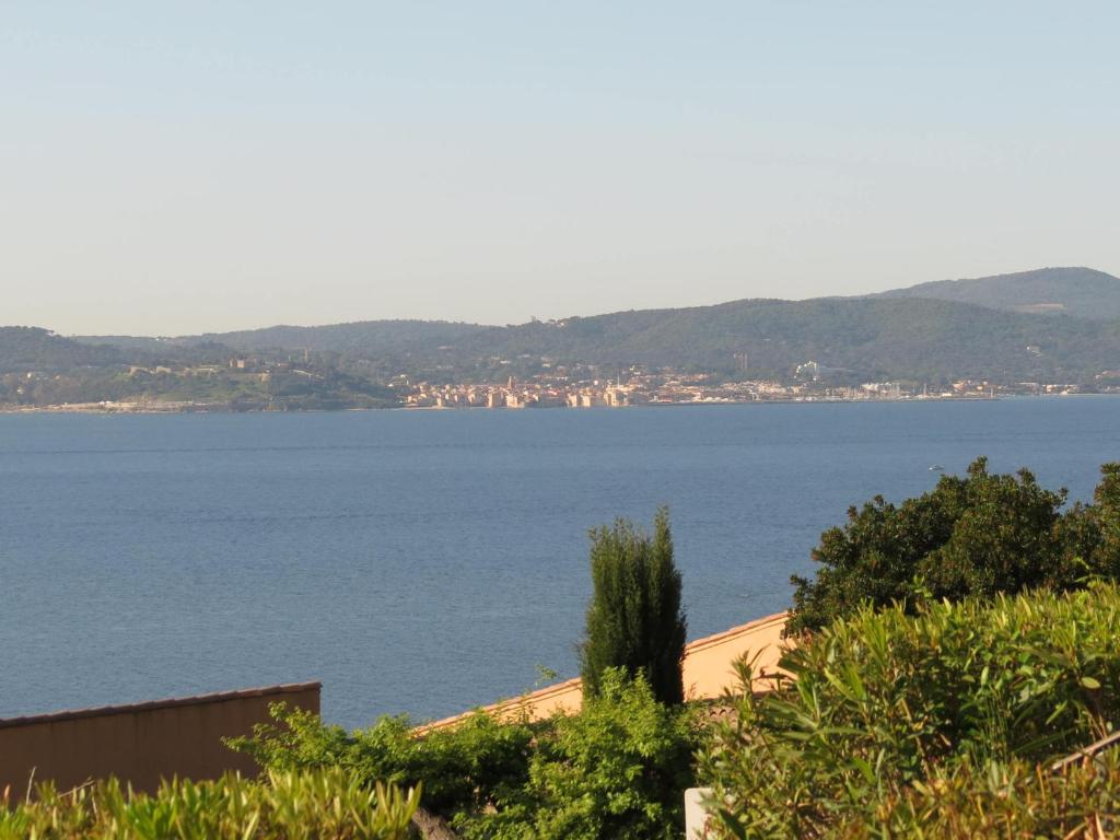 Appartement 4P avec piscine, garage et climatisation à Sainte-Maxime - FR-1-780-68
