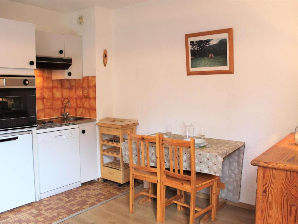 Studio confortable pour 2, pieds des pistes, centre station Vars Les Claux - FR-1-330B-210