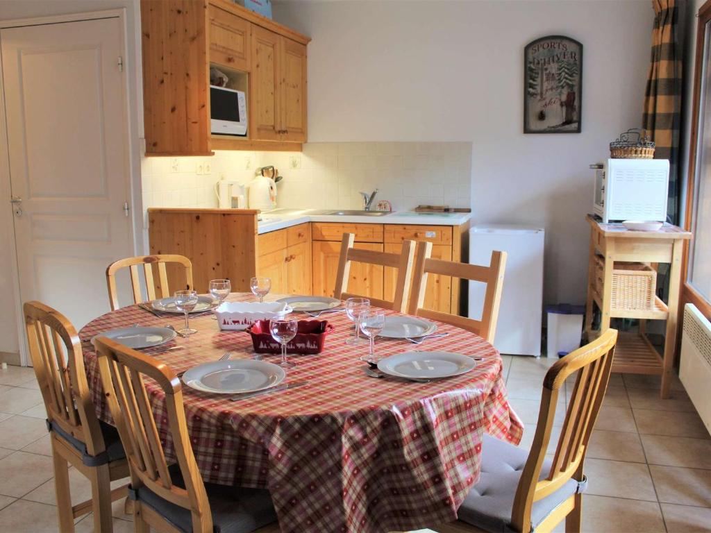 Appartement cosy à Vars Les Claux, 3 pièces, balcon, proche pistes et commerces, 6 couchages - FR-1-330B-193