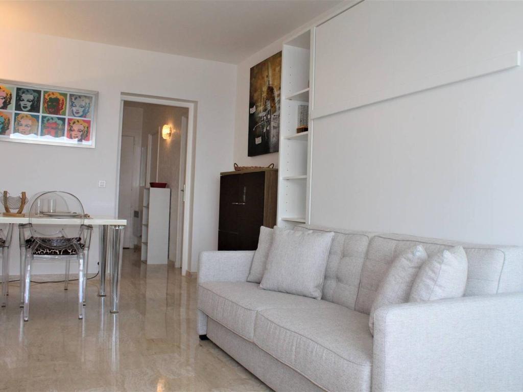 Studio calme, climatisé et équipé avec terrasse vue mer - 2 couchages - FR-1-252A-67