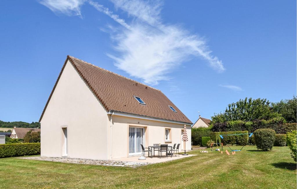 Cozy Home In Blonville-Sur-Mer With Wifi