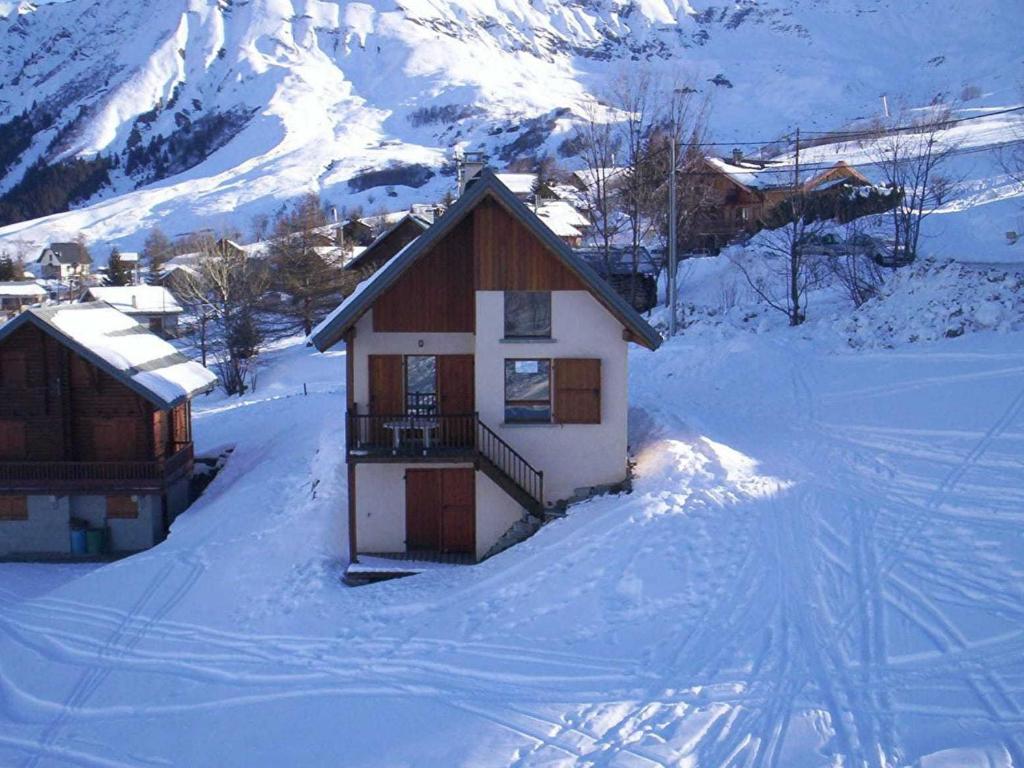 Chalet confortable 2* avec poêle à granulés et jardin, accepte animaux - FR-1-618-16