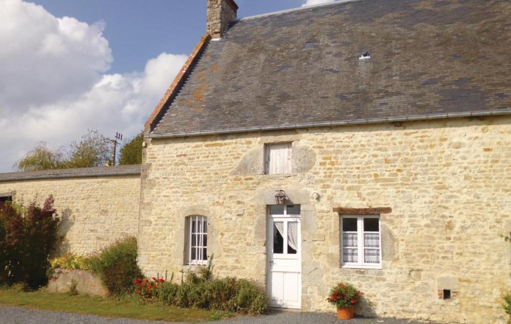 Stunning Home In St, Germain Du Pert With Kitchen