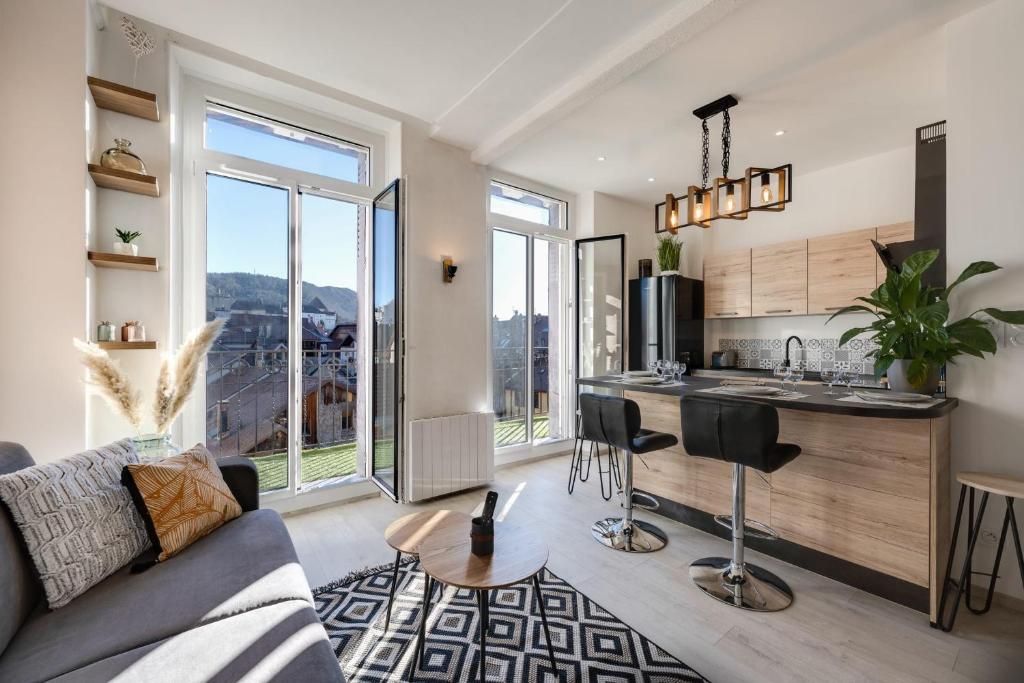 Le Balcon Annécien 4 - rooftop view for 2-4 people