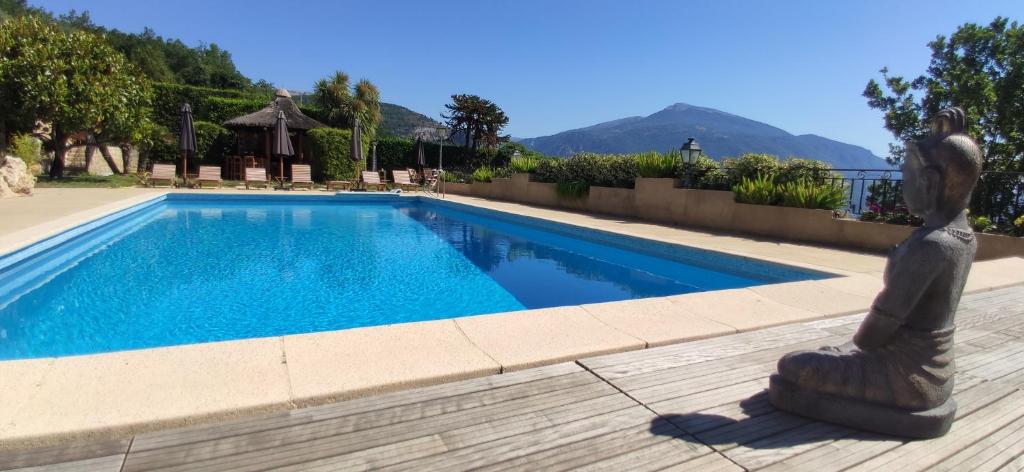 Loup Castel Boutique Hotel B&B