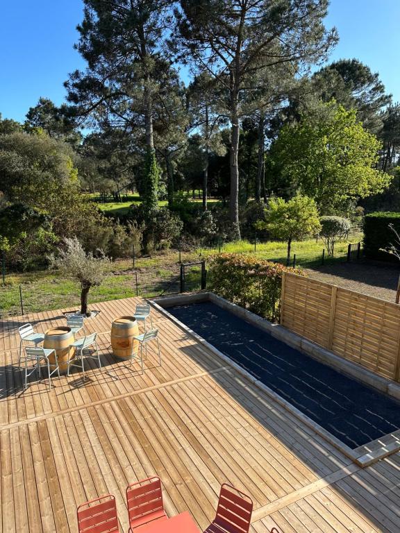 Magnifique villa face au golf avec piscine au sel