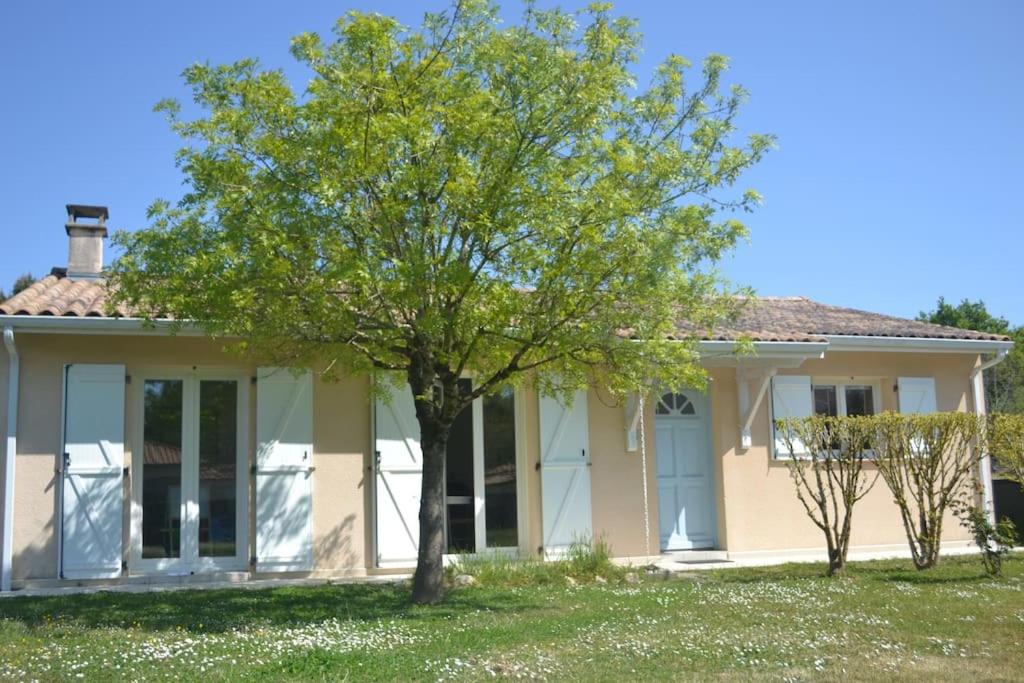 Maison lumineuse au cœur d'un village accueillant