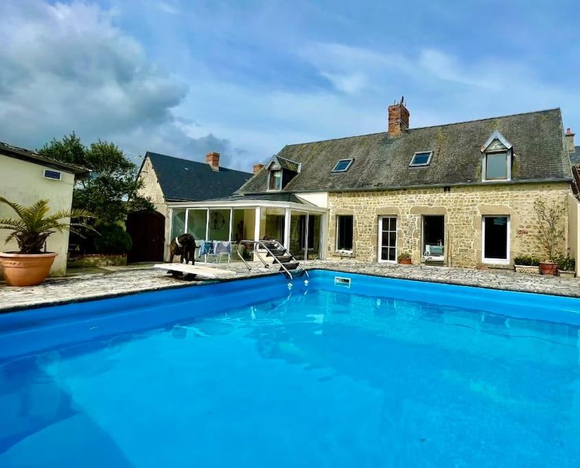 Maison vue mer avec piscine