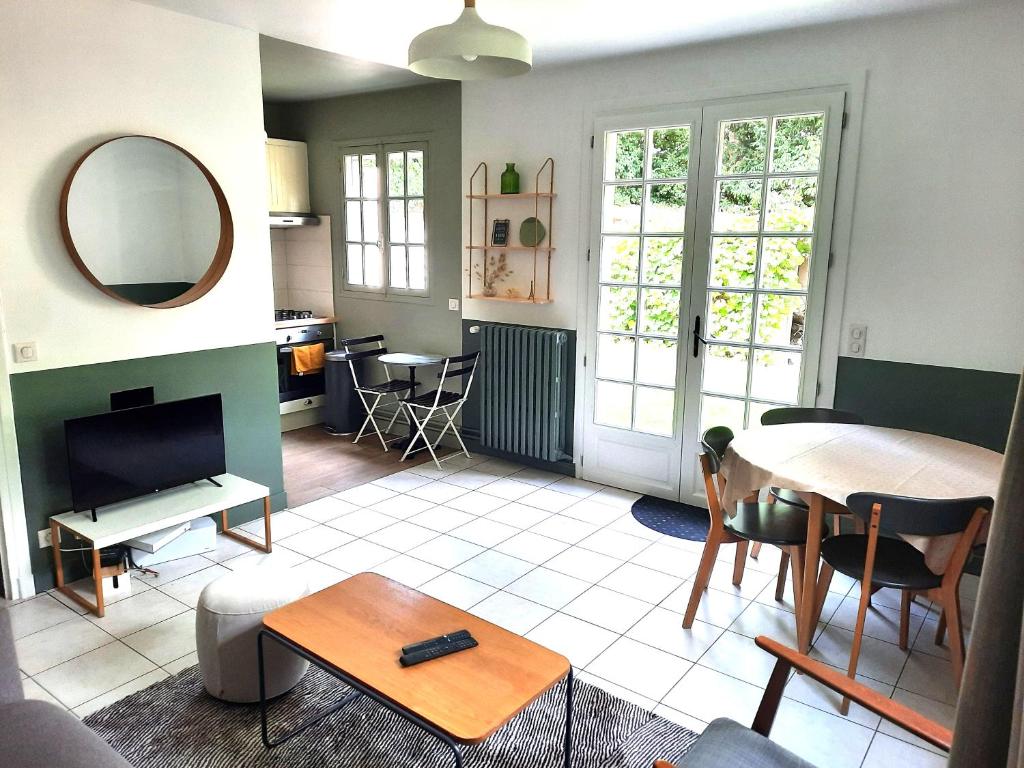 Magnolia Cottage
