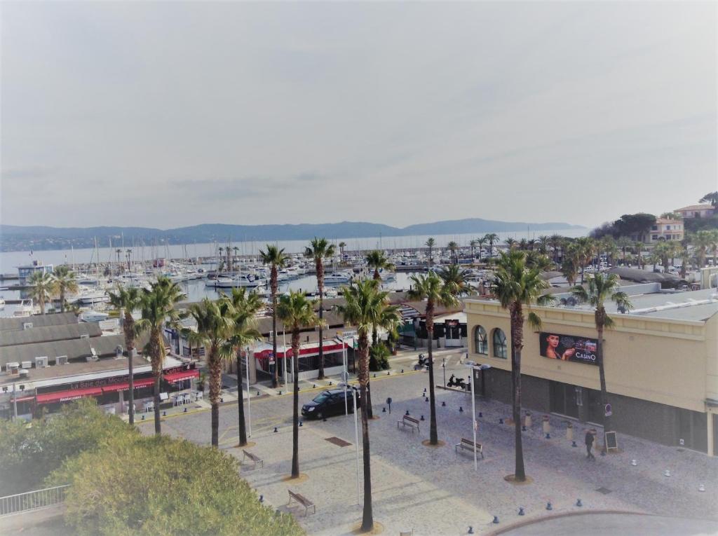 Penthouse proche St TROPEZ-Cavalaire