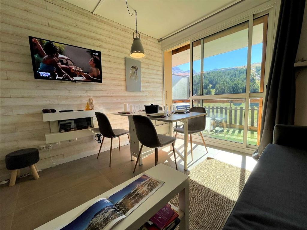 Studio Confort, 4 pers, proche pistes, WiFi, Parking - FR-1-525-251