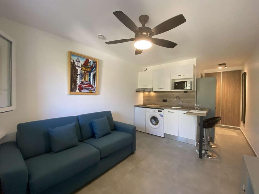 Studio climatisé avec terrasse, piscine et parking sécurisé - Les Issambres (83), 2 couchages - FR-1-226-494