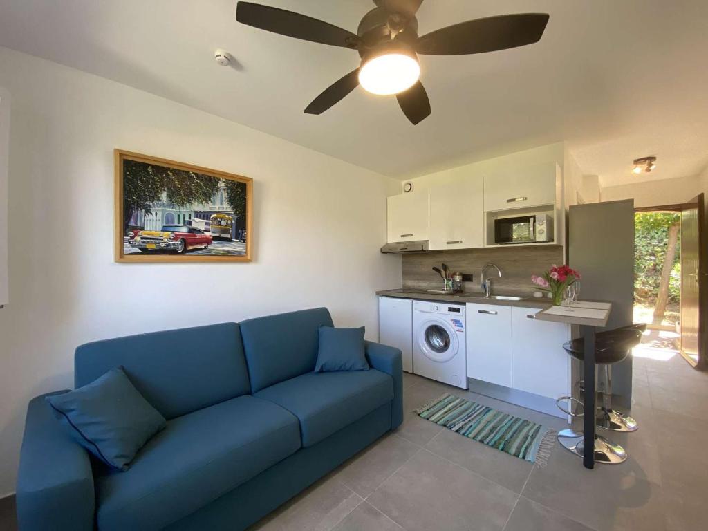 Studio refait à neuf avec piscine et parking, Les Issambres - FR-1-226-495