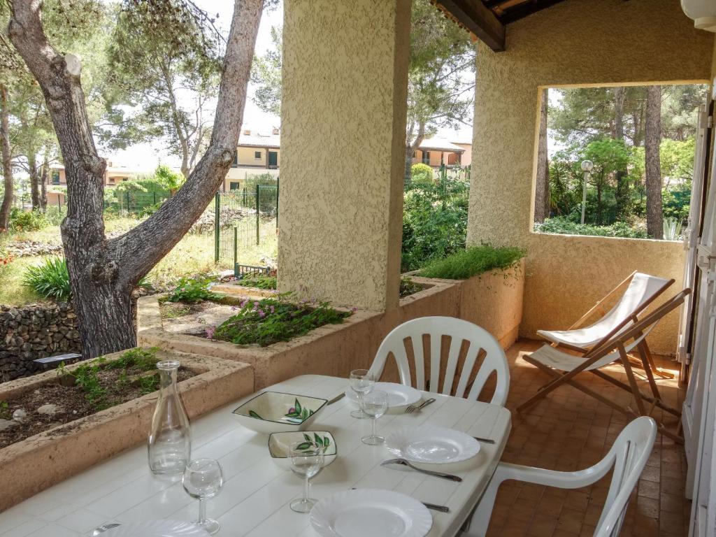 Apartment Super Ile Rousse by Interhome