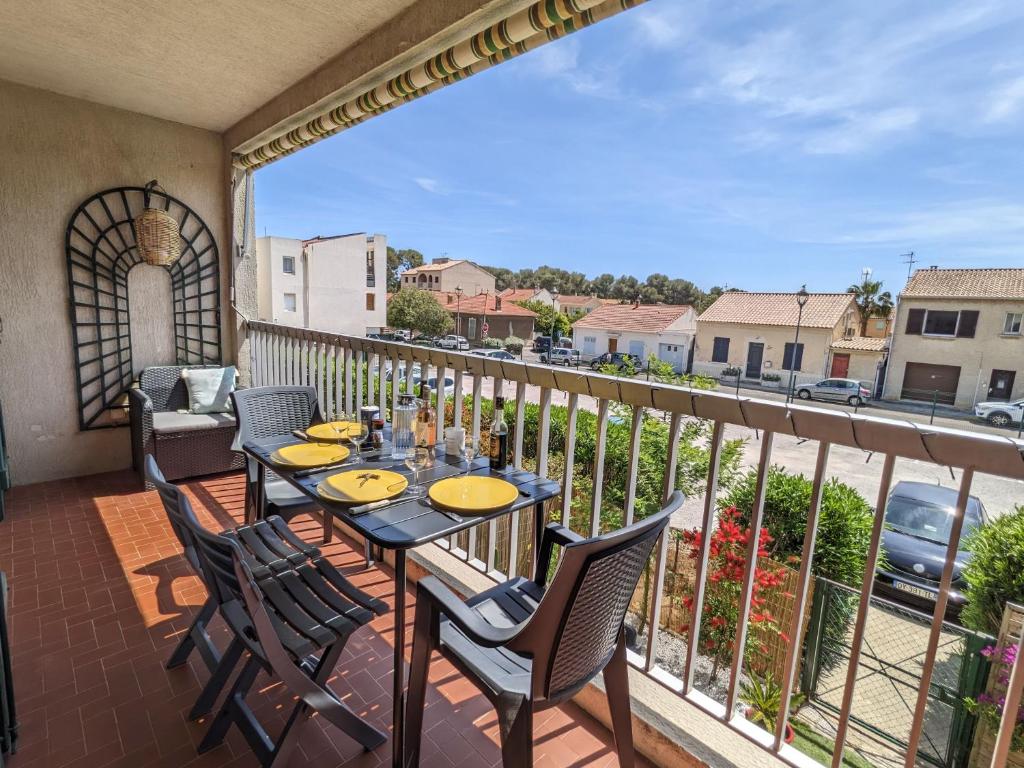 6 min Plage - Climatisation - Terrasse Plein Sud - Cuisine toute équipée - Calme en Hypercentre - WIFI - Parking Privée Gratuit - L'OLIVINE